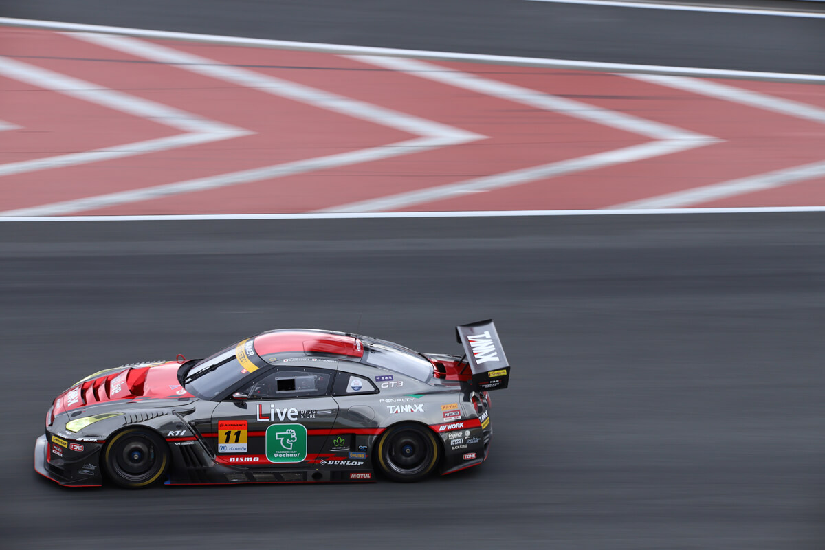 GAINER TANAX GT-R(2018 SUPER GT)