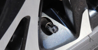 DIGICAMアルミバルブキャップ